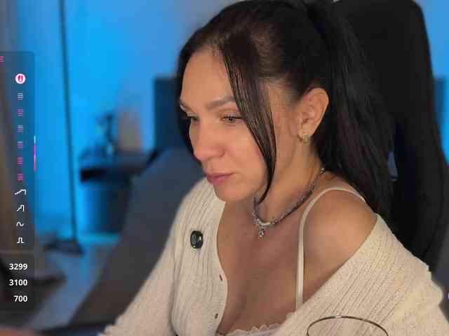 F_A_M_E webcam
