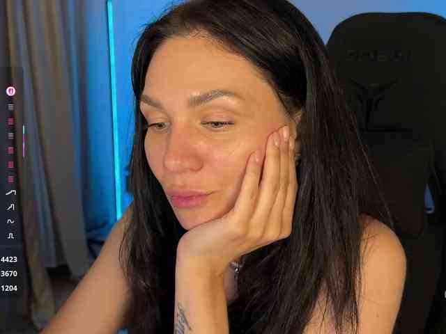 F_A_M_E webcam
