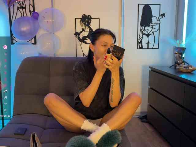 F_A_M_E webcam