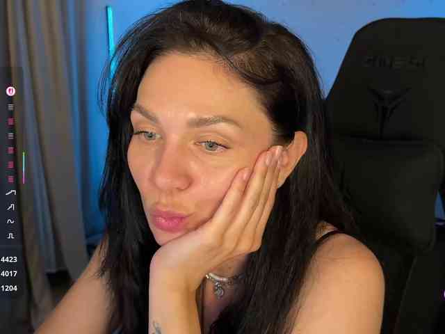 F_A_M_E webcam