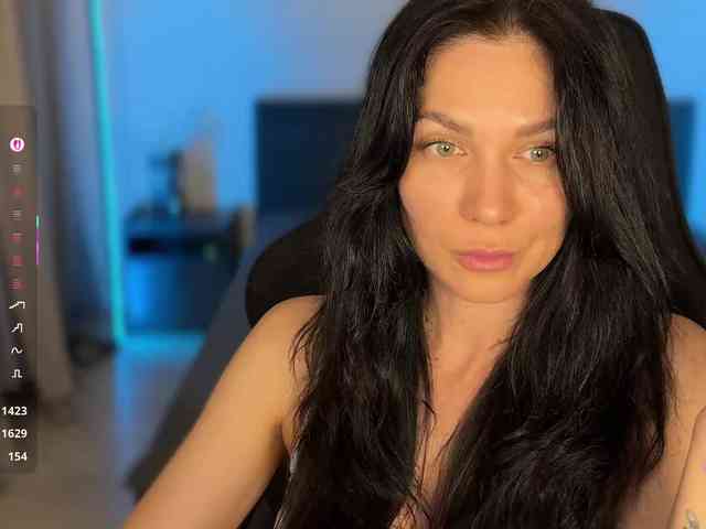 F_A_M_E webcam
