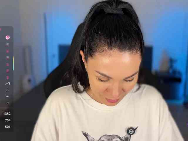 F_A_M_E webcam