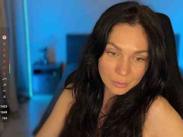 F_A_M_E webcam