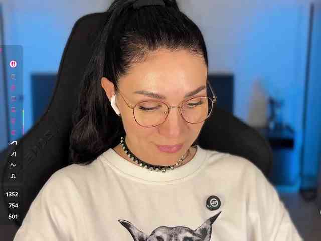 F_A_M_E webcam