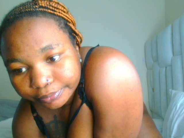 bustymelons69 live cam on BongaCams