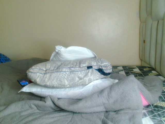 bustymelons69 Live Cam and Statistics on UnifiedCams