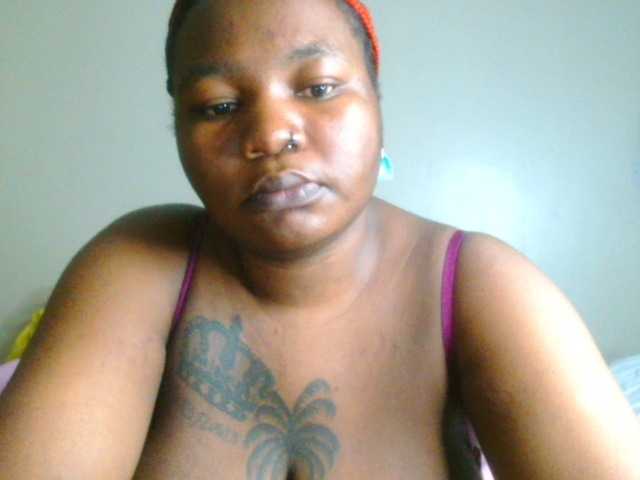 bustymelons69 live cam on BongaCams