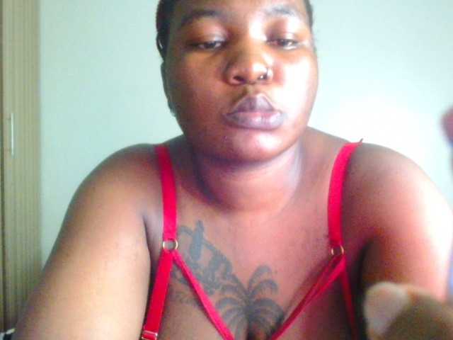bustymelons69 live cam on BongaCams
