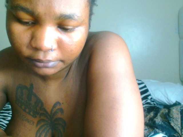 bustymelons69 live cam on BongaCams
