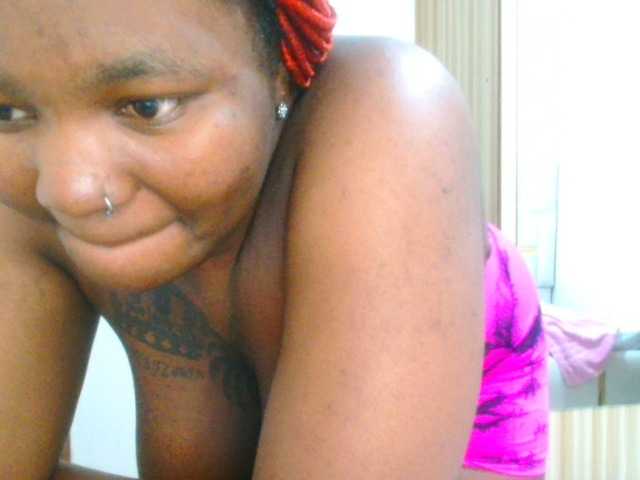 bustymelons69 live cam on BongaCams