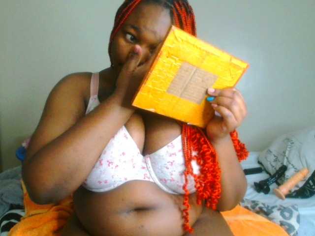 bustymelons69 live cam on BongaCams