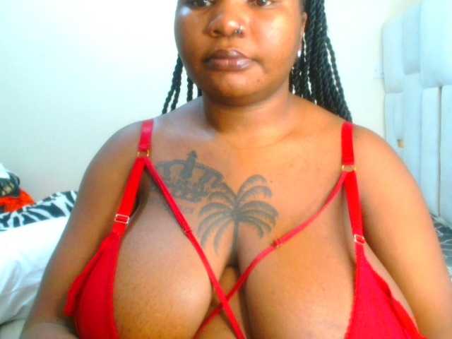 bustymelons69 live cam on BongaCams