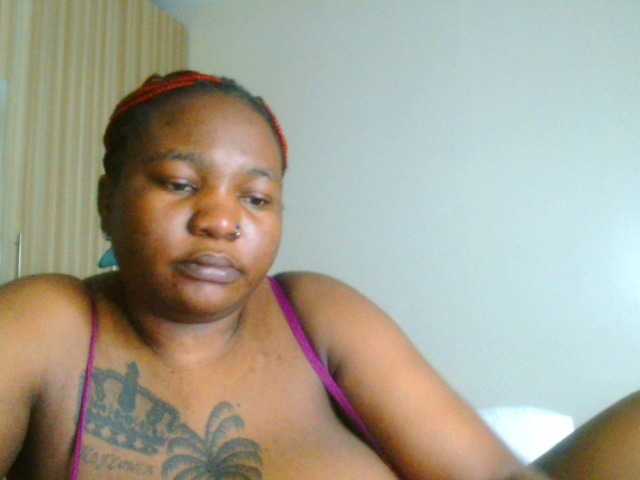 bustymelons69 live cam on BongaCams