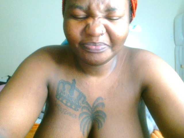 bustymelons69 live cam on BongaCams