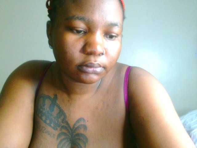 bustymelons69 live cam on BongaCams