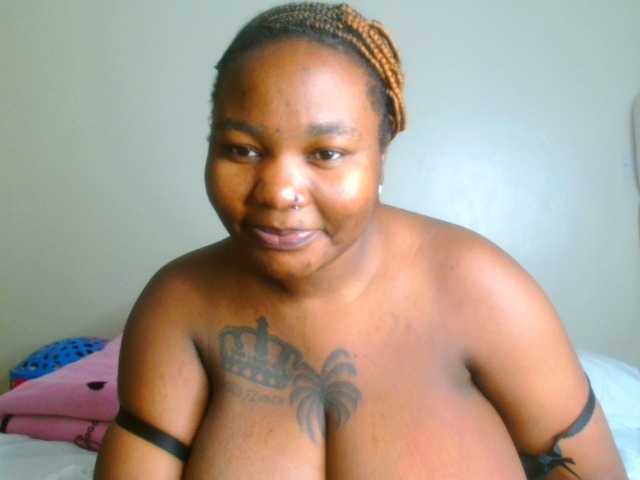 bustymelons69 live cam on BongaCams