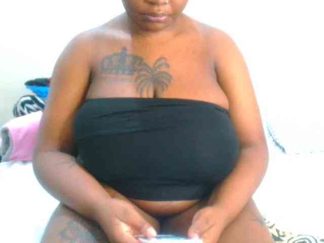 bustymelons69 webcam
