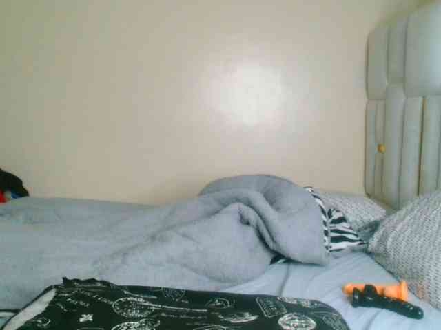bustymelons69 webcam