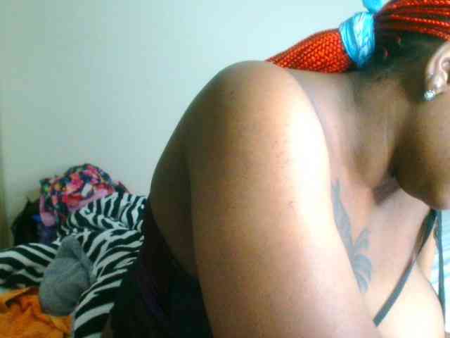bustymelons69 webcam