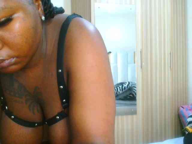 bustymelons69 webcam