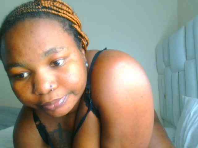 bustymelons69 Live Webcam on BongaCams