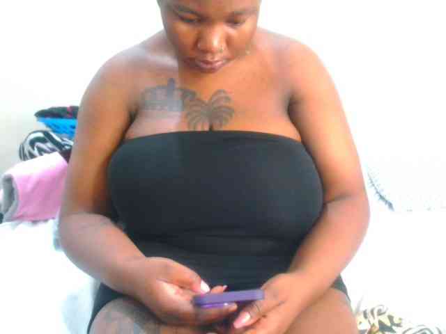 bustymelons69 webcam