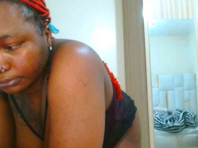 bustymelons69 webcam