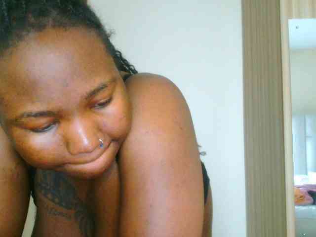 bustymelons69 webcam