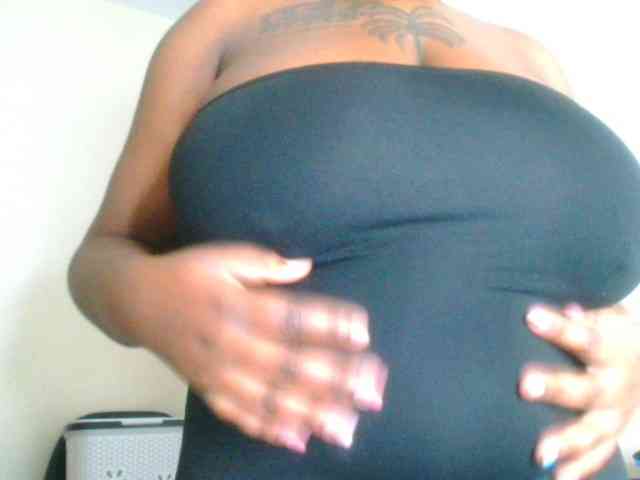 bustymelons69 webcam