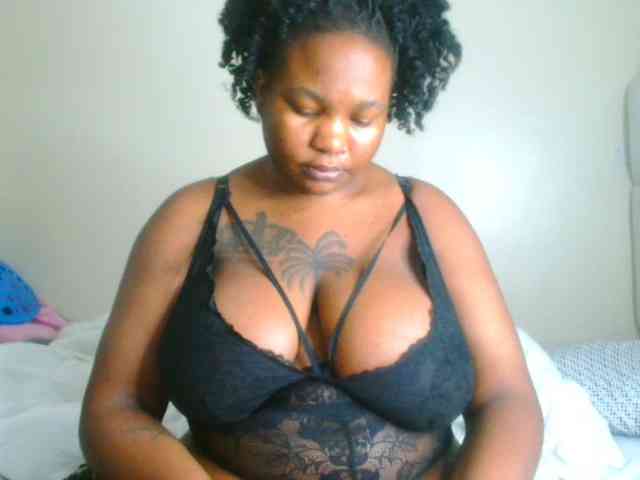 bustymelons69 webcam