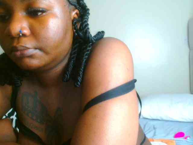 bustymelons69 webcam