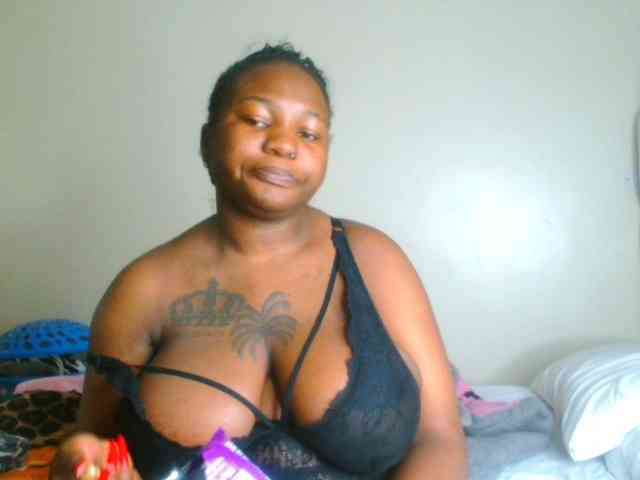 bustymelons69 webcam