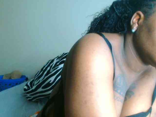 bustymelons69 webcam