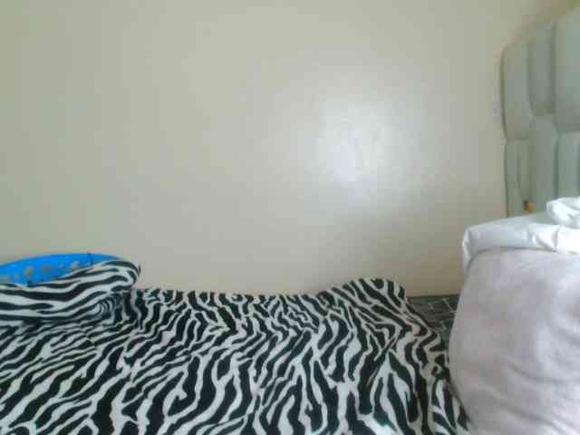 bustymelons69 webcam