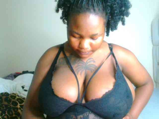 bustymelons69 webcam