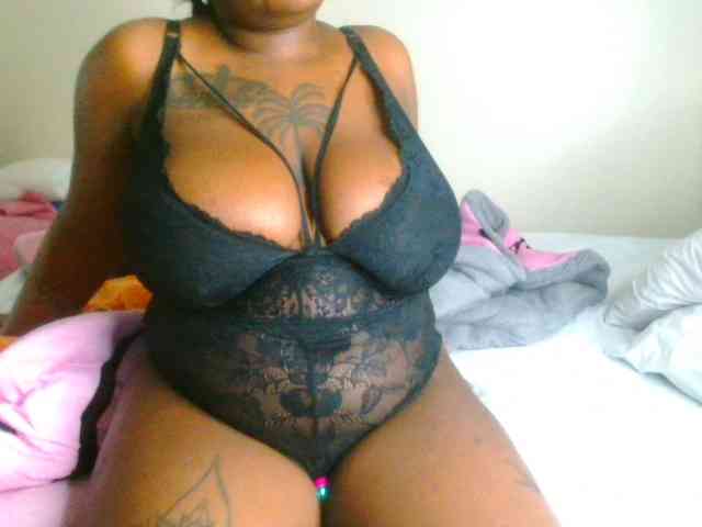 bustymelons69 webcam