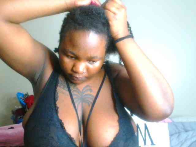 bustymelons69 webcam