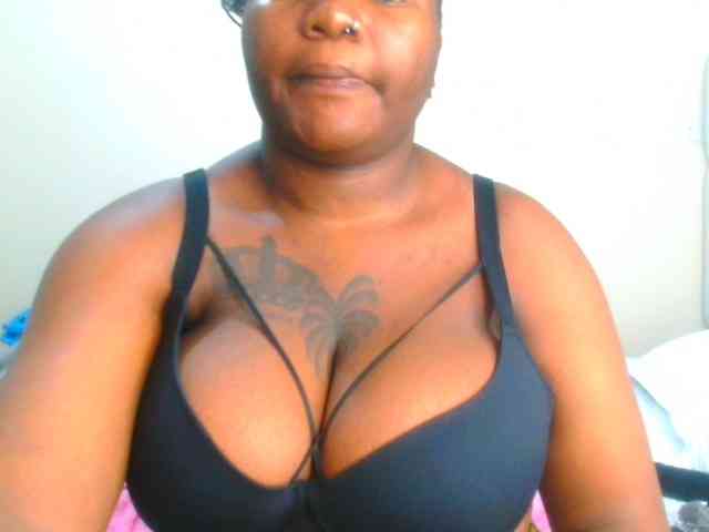 bustymelons69 webcam