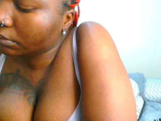 bustymelons69 webcam
