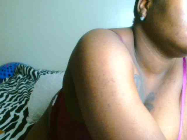 bustymelons69 webcam
