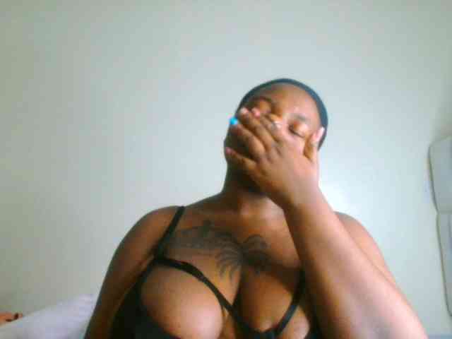 bustymelons69 webcam