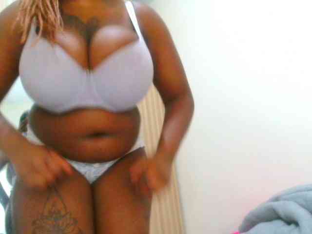 bustymelons69 webcam
