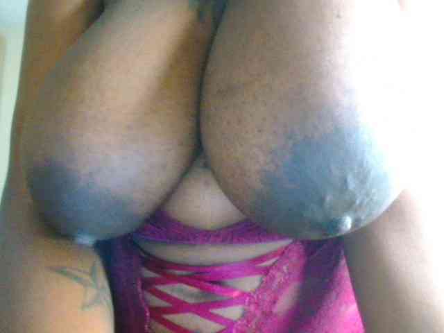 bustymelons69 webcam