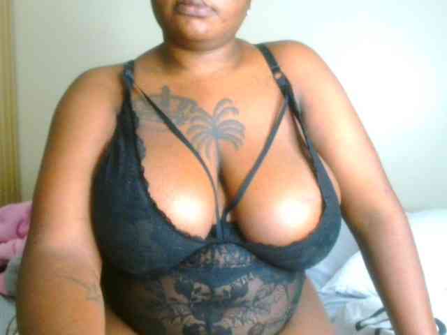 bustymelons69 webcam