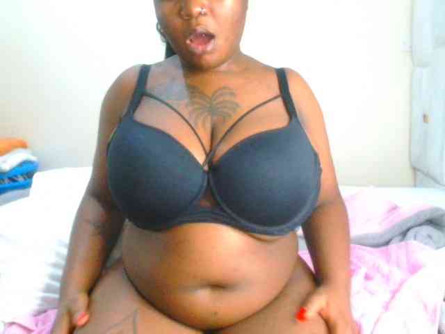 bustymelons69 webcam