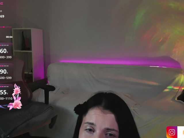 LilyBellee live cam on BongaCams