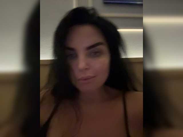 MissBooobs live webcam show