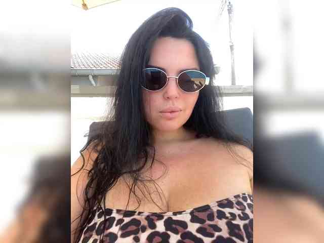 MissBooobs webcam