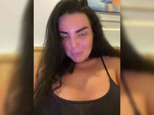MissBooobs webcam
