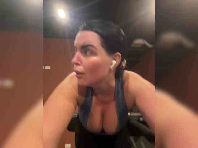 MissBooobs